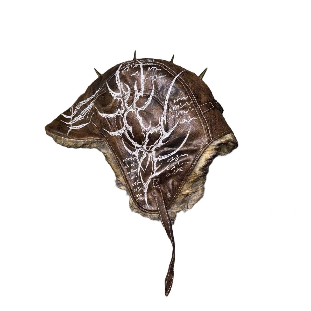 SCULPTED COLLAR